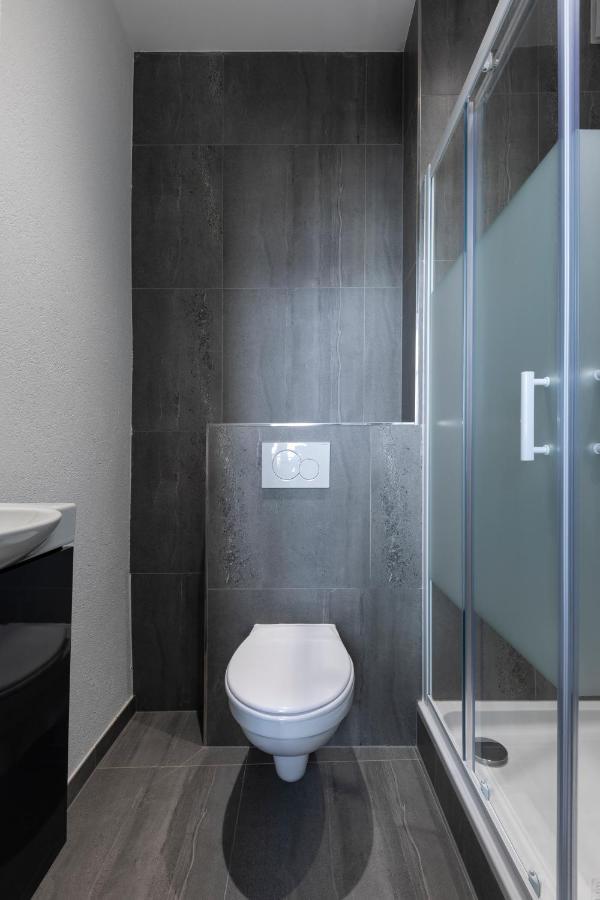 Iqs Rooms - Chambre Double Avec Salle De Bain Люксембург Экстерьер фото